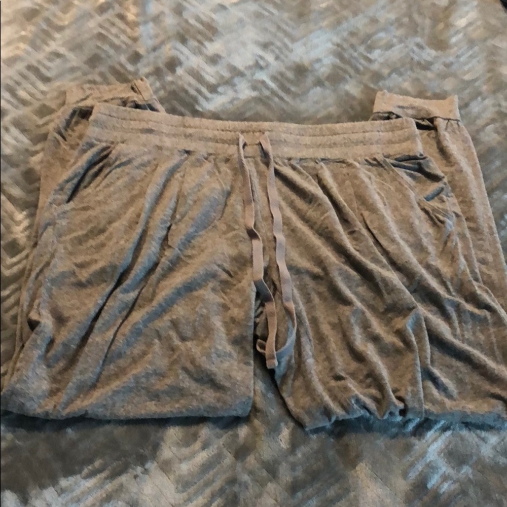 NYC thin soft pants with pockets